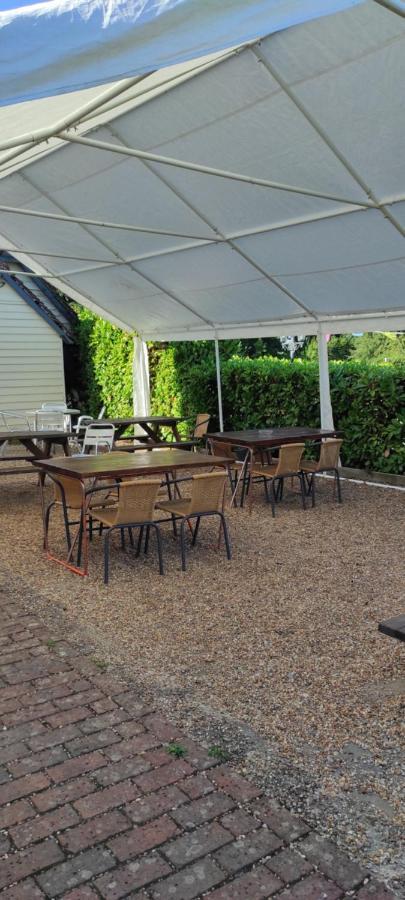 Garden Flat At The Infamous Piltdown Man Pub Apartman Fletching Kültér fotó